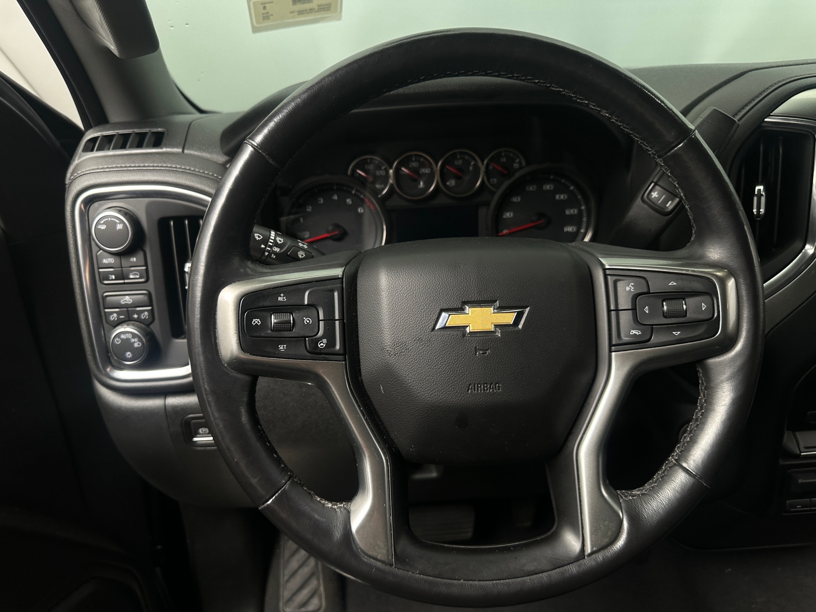 Thumbnail: 2019 Chevrolet Silverado 1500 - 5