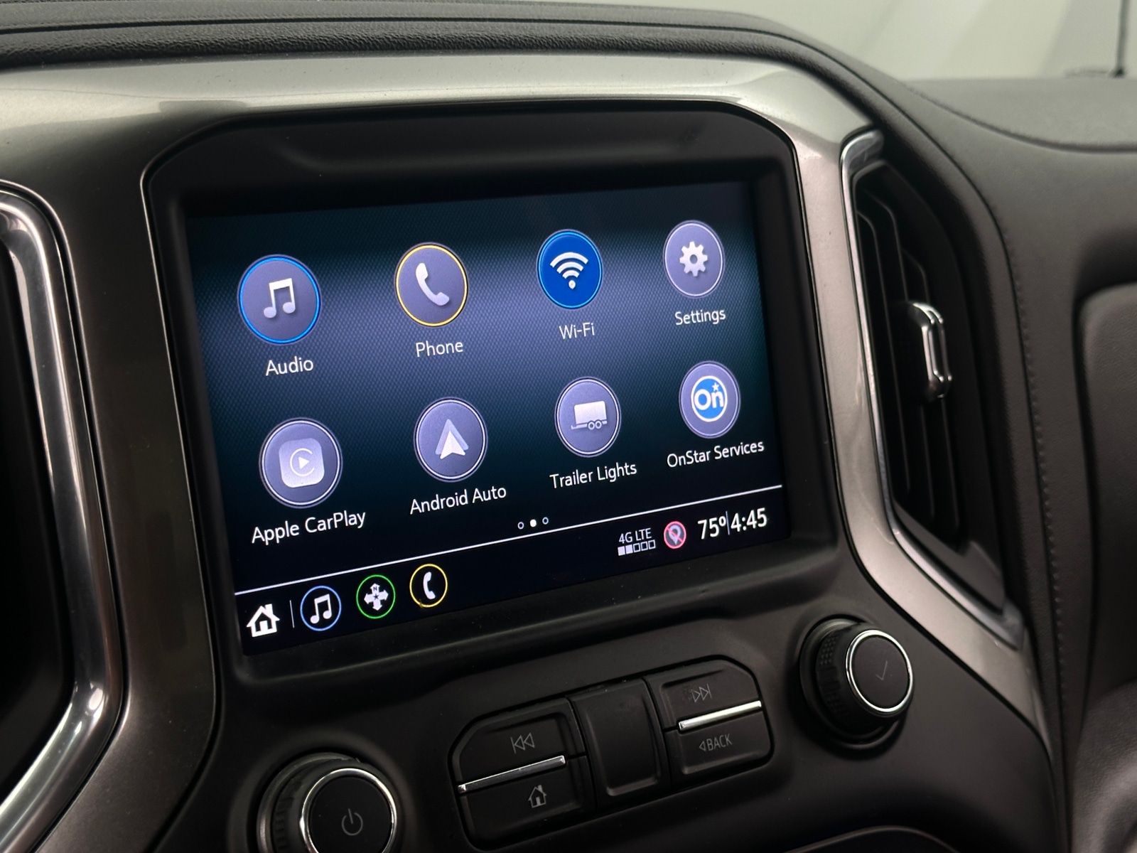 Thumbnail: 2019 Chevrolet Silverado 1500 - 4