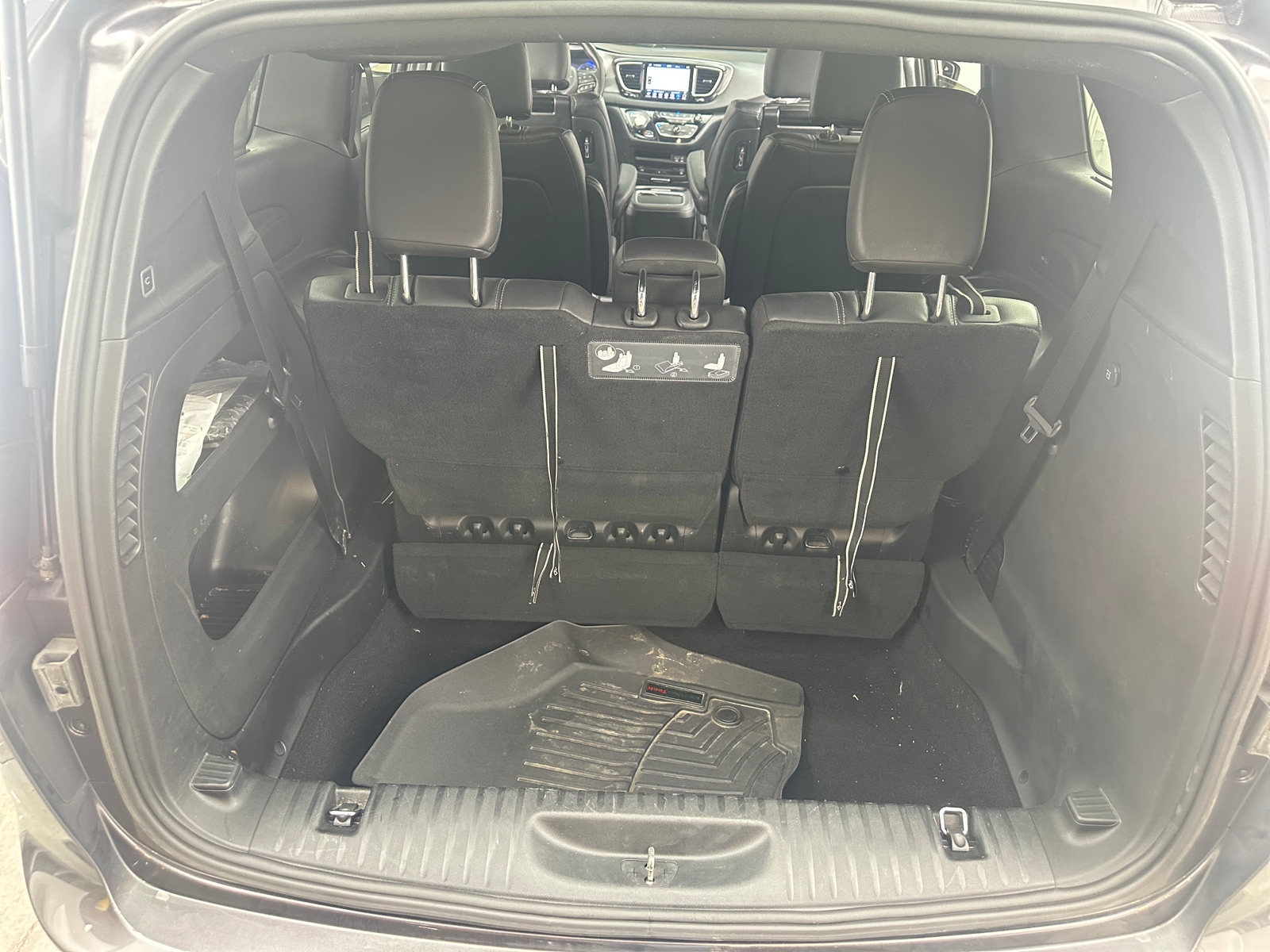 Thumbnail: 2019 Chrysler Pacifica - 6