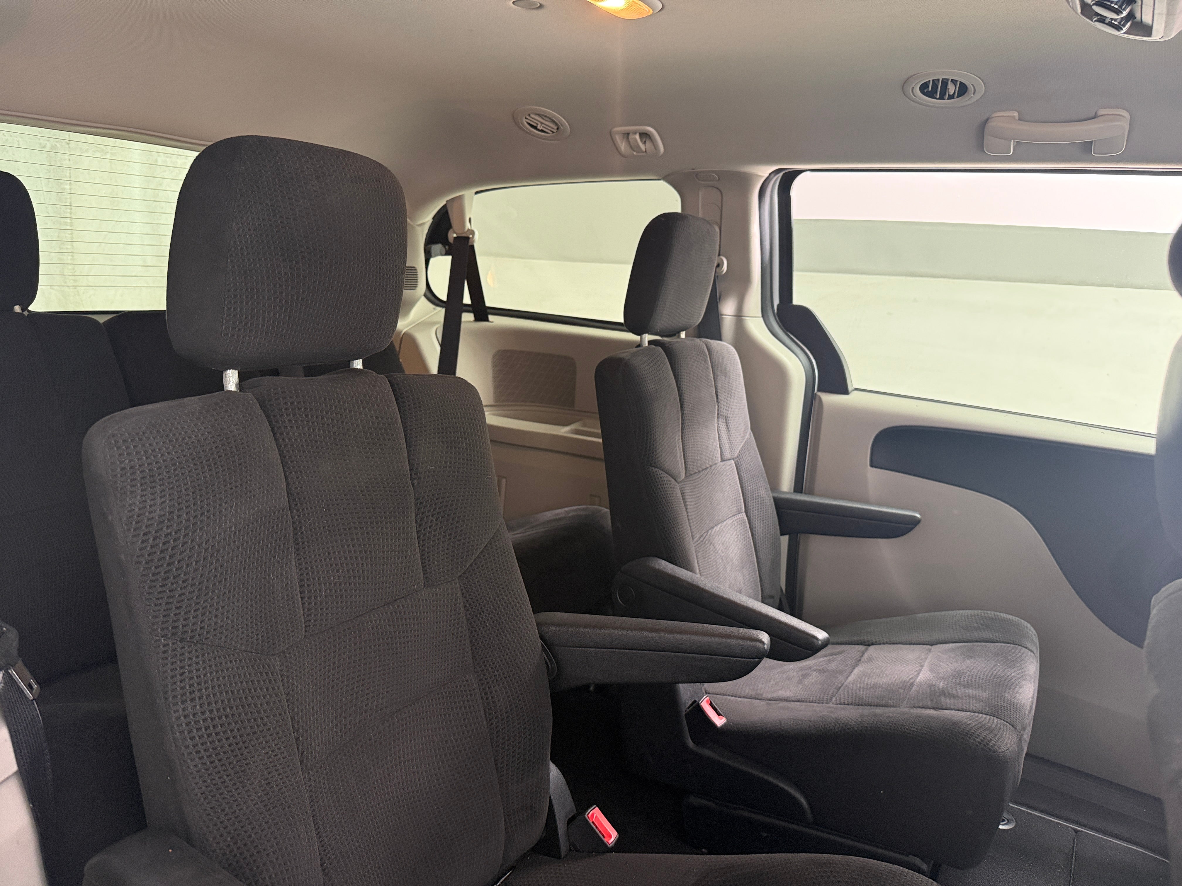 Used 2012 Dodge Grand Caravan SE with VIN 2C4RDGBGXCR341673 for sale in Auburn, WA