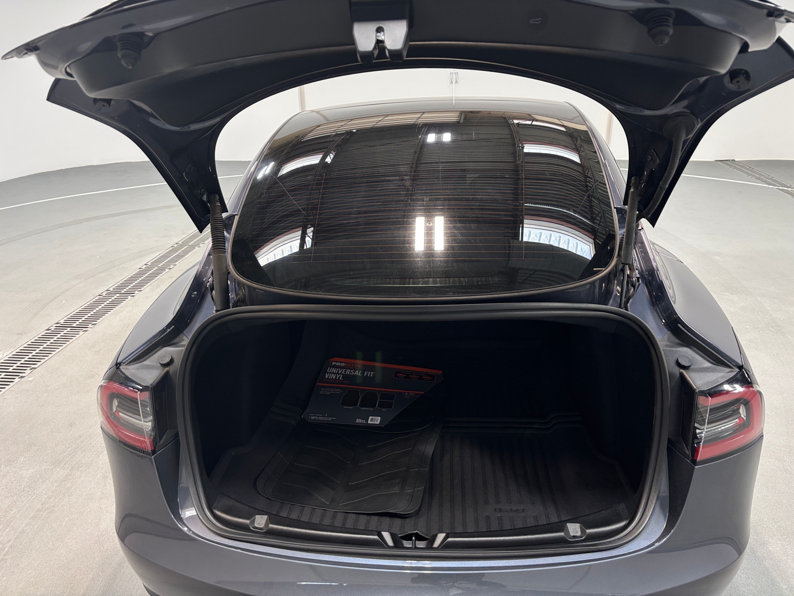 Thumbnail: 2023 Tesla Model 3 - 6
