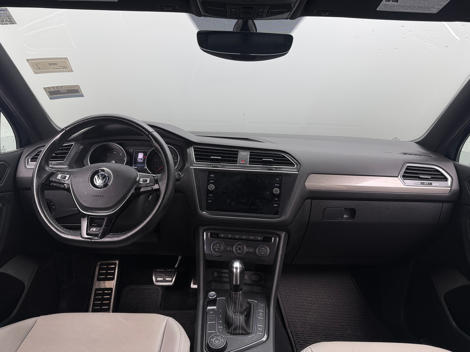 Thumbnail: 2021 Volkswagen Tiguan - 2