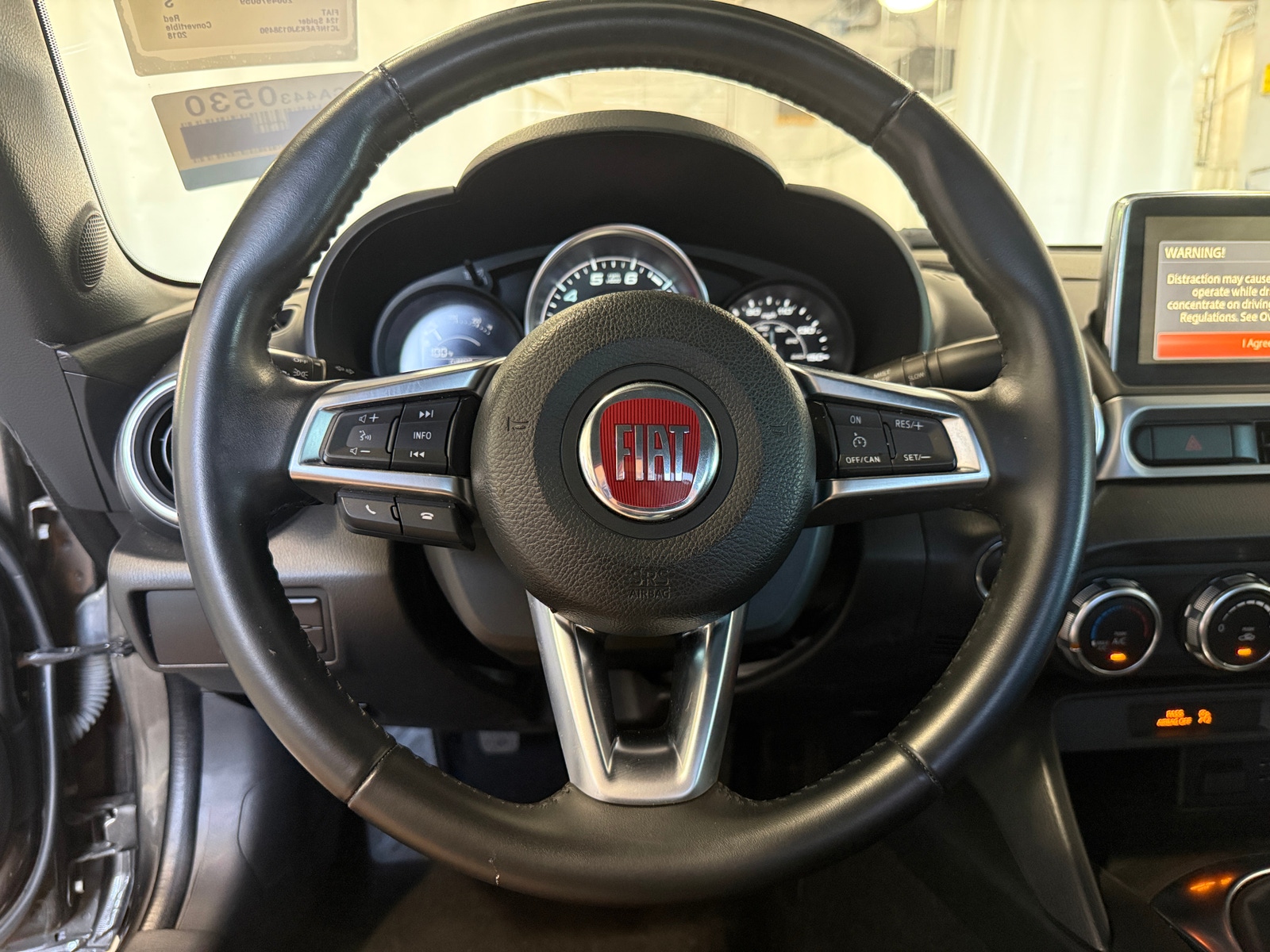 Thumbnail: 2018 Fiat 124 Spider - 5