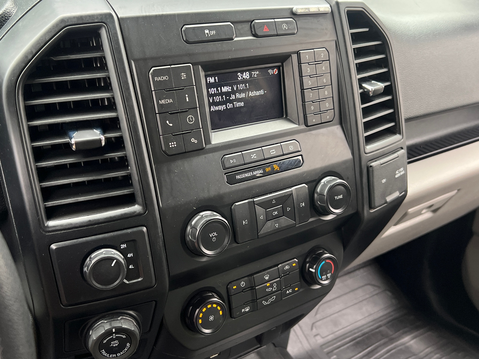 Thumbnail: 2020 Ford Econoline - 4