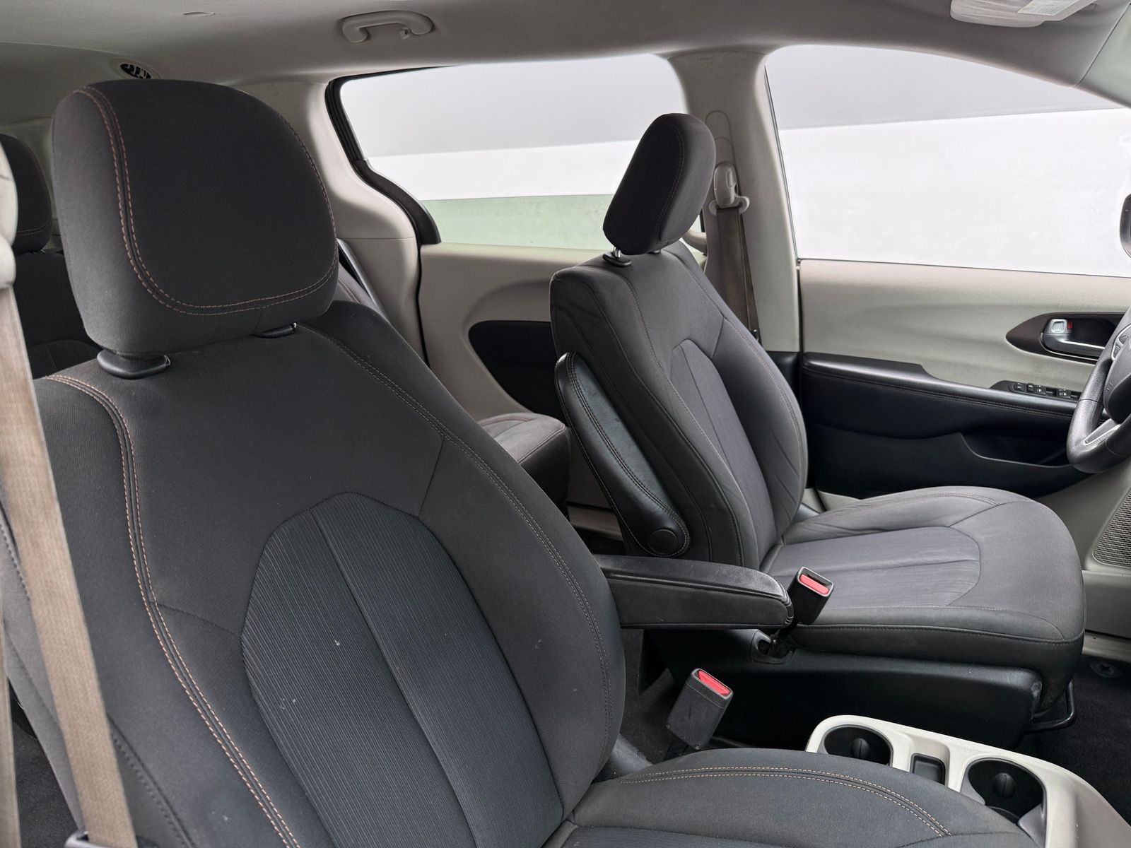 Thumbnail: 2018 Chrysler Pacifica - 2