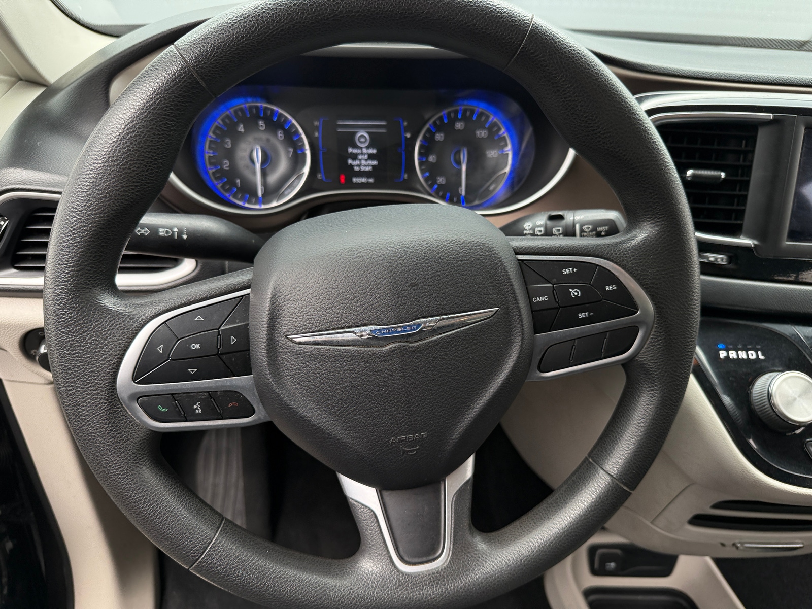 Thumbnail: 2018 Chrysler Pacifica - 5