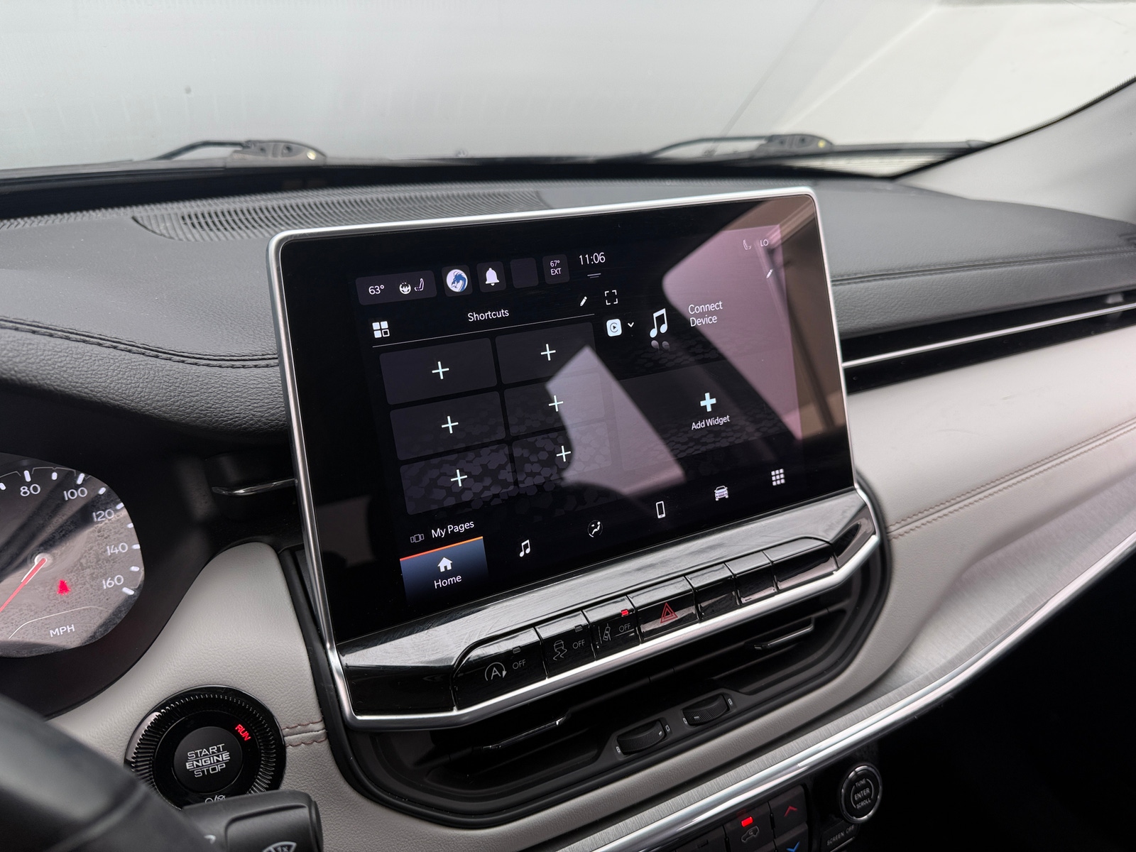 Thumbnail: 2022 Jeep Compass - 3