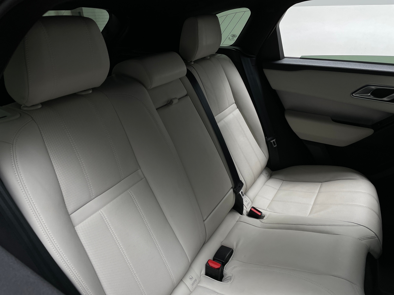 Thumbnail: 2021 Land Rover Range Rover Velar - 5