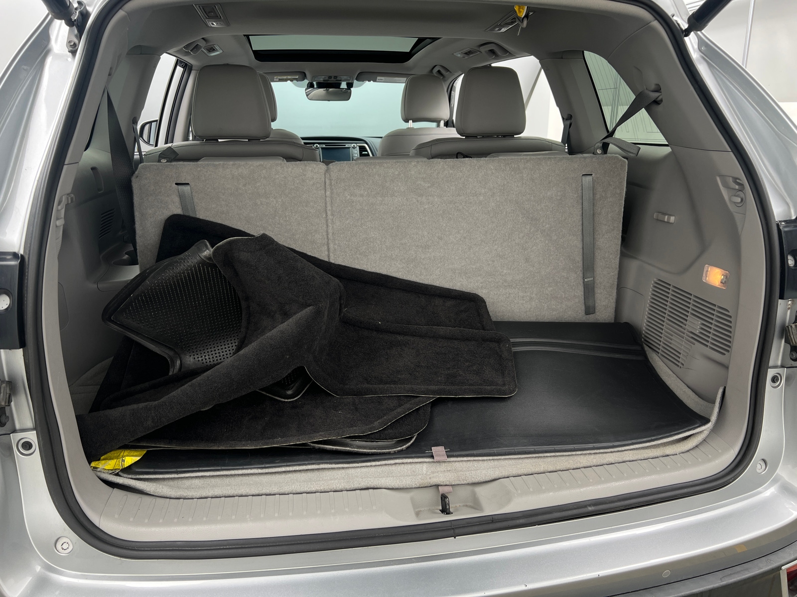 Thumbnail: 2019 Toyota Highlander - 6