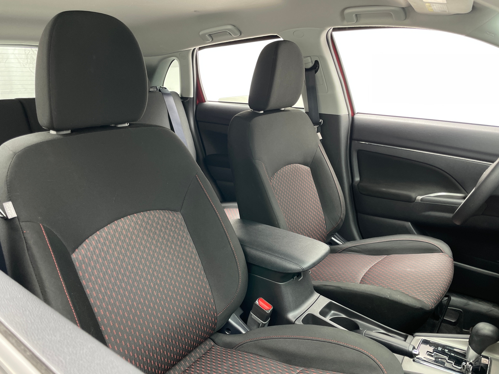 Thumbnail: 2019 Mitsubishi Outlander Sport - 2