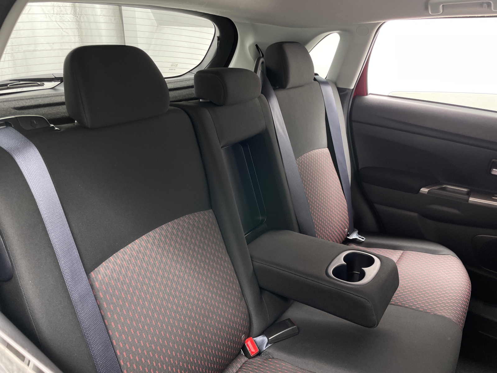 Thumbnail: 2019 Mitsubishi Outlander Sport - 6