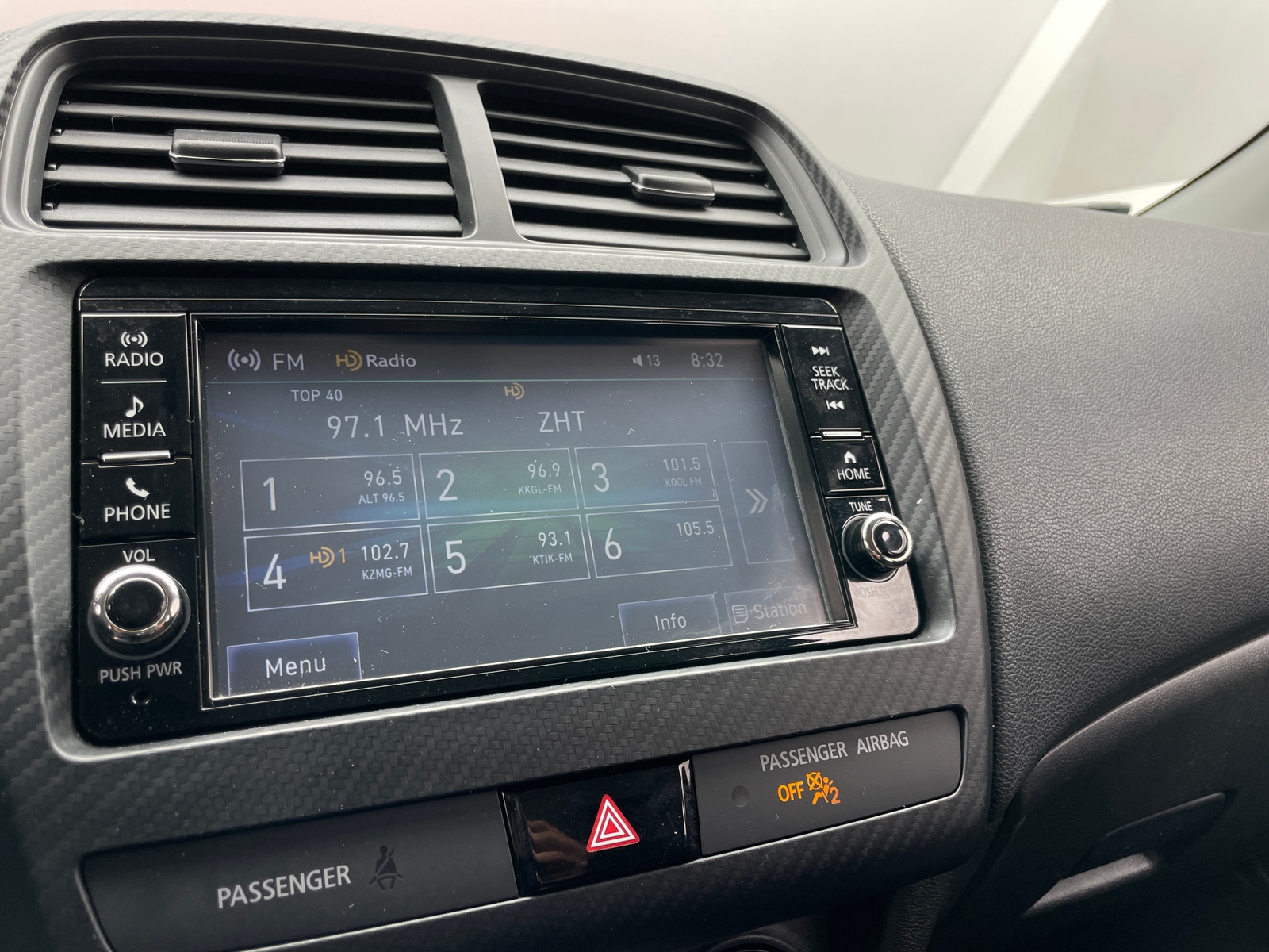 Thumbnail: 2019 Mitsubishi Outlander Sport - 4