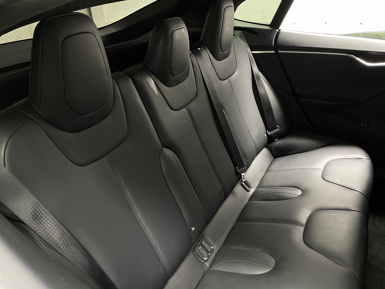 Thumbnail: 2016 Tesla Model S - 5