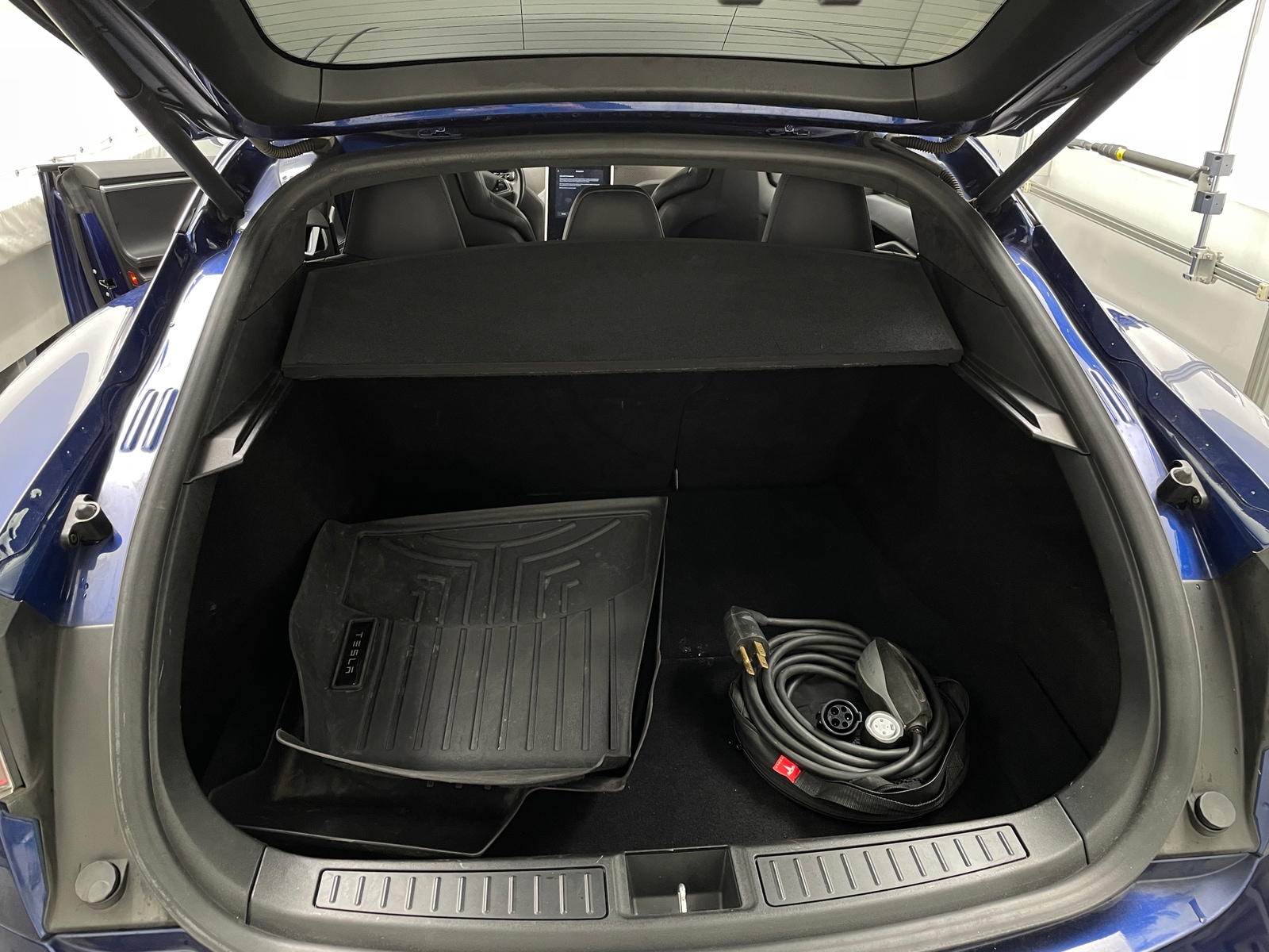 Thumbnail: 2016 Tesla Model S - 6