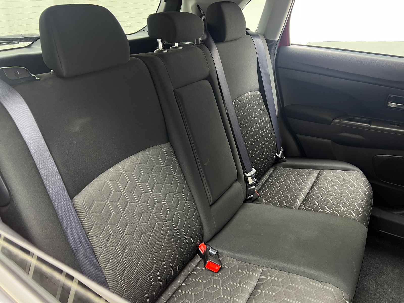 Thumbnail: 2024 Mitsubishi Outlander Sport - 6