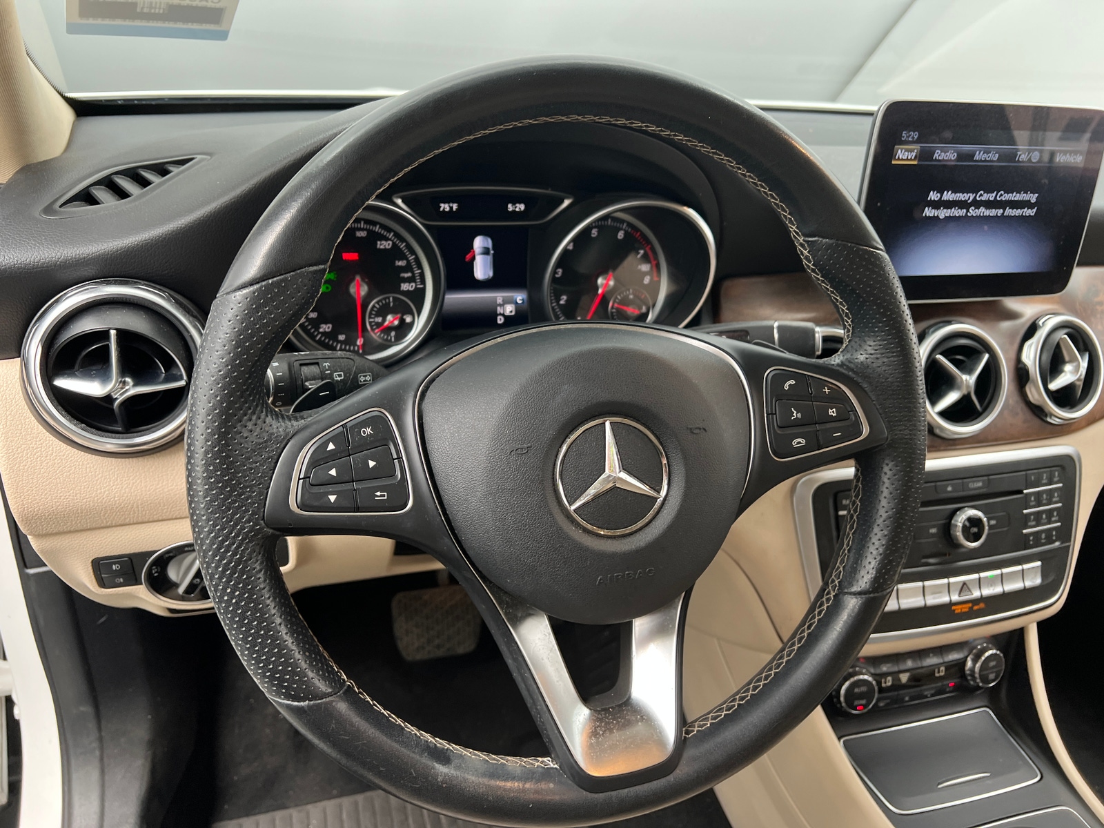 Thumbnail: 2019 Mercedes-Benz GLA - 4