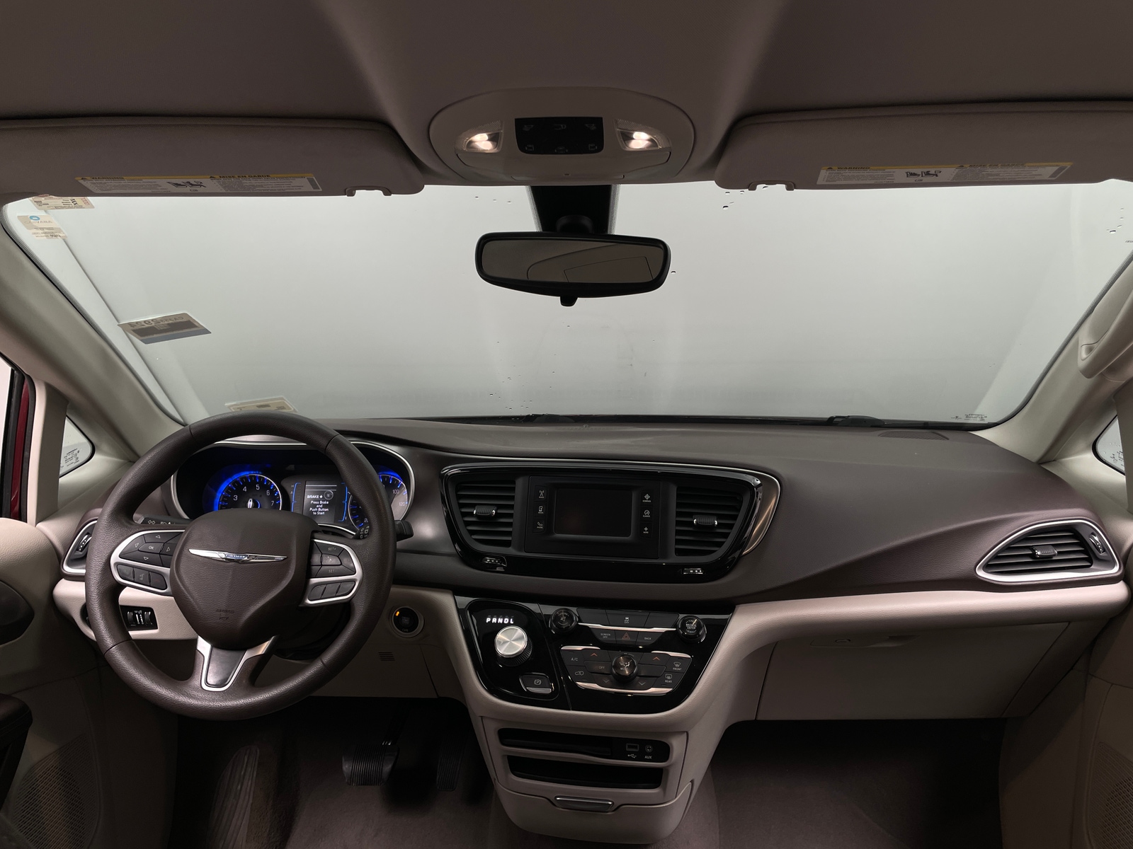 Thumbnail: 2017 Chrysler Pacifica - 3