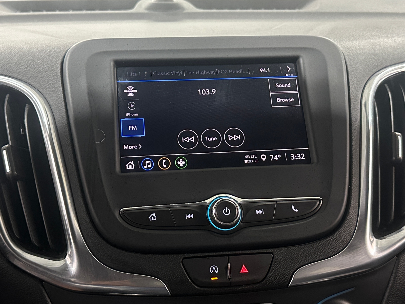 Thumbnail: 2024 Chevrolet Equinox - 4