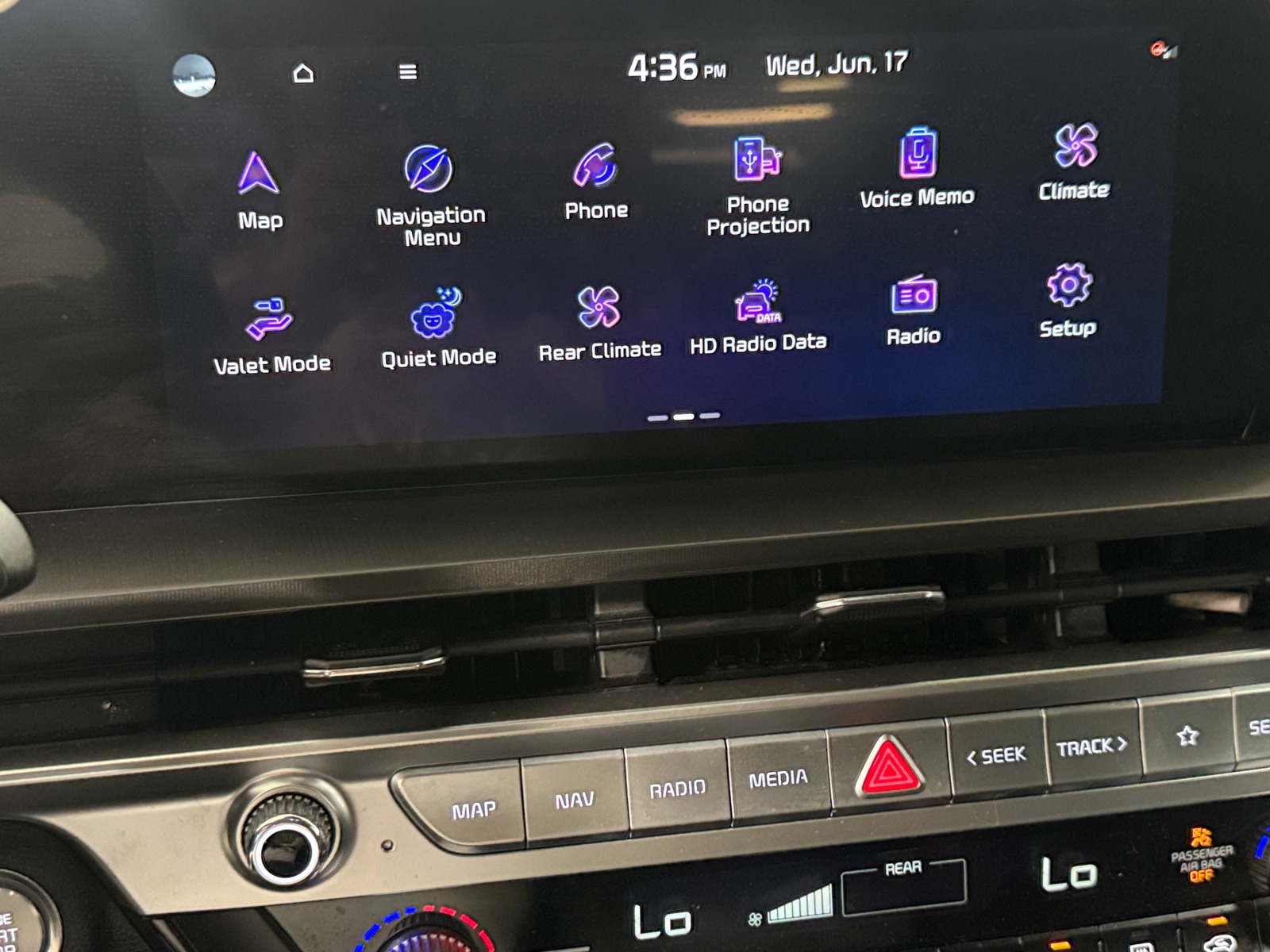 Thumbnail: 2023 Kia Telluride - 3