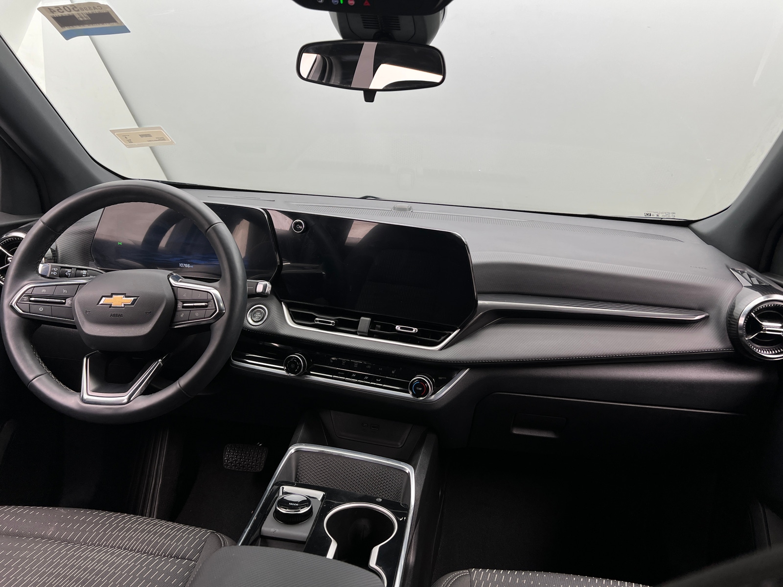 Thumbnail: 2026 Chevrolet Equinox - 3