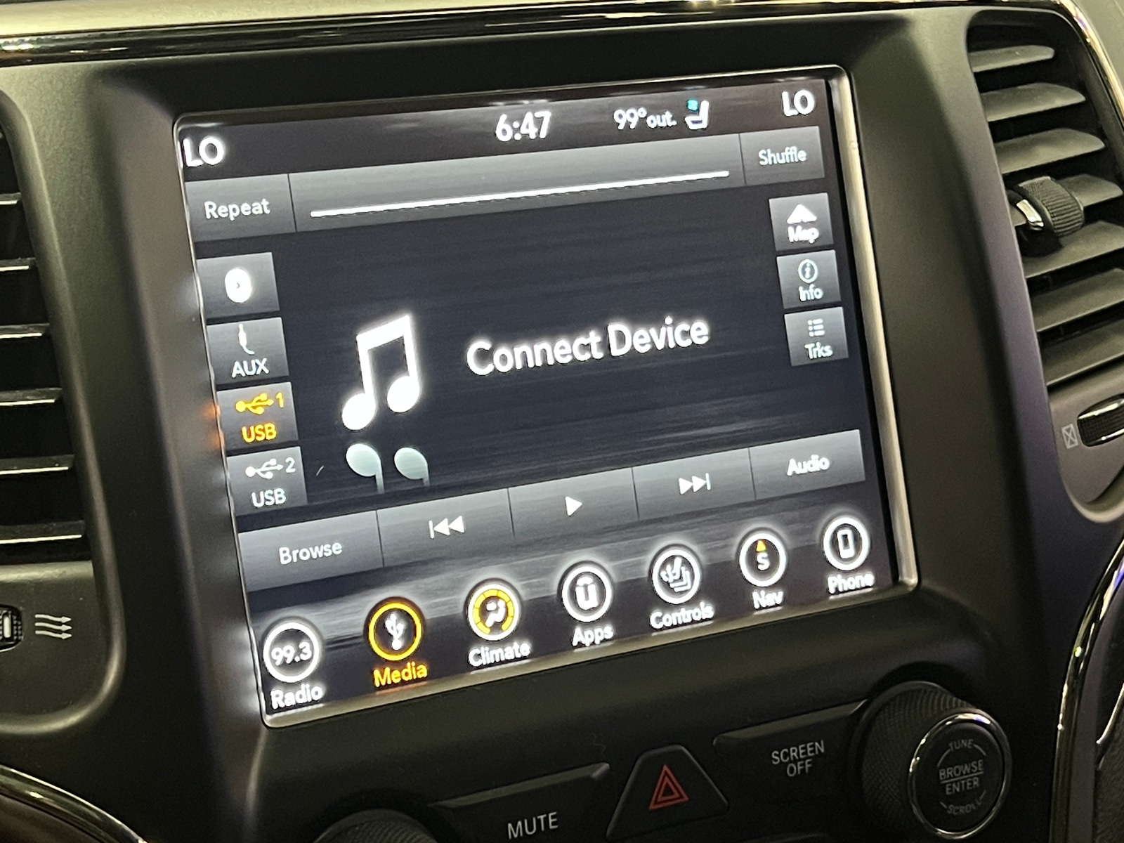 Thumbnail: 2018 Jeep Grand Cherokee - 3