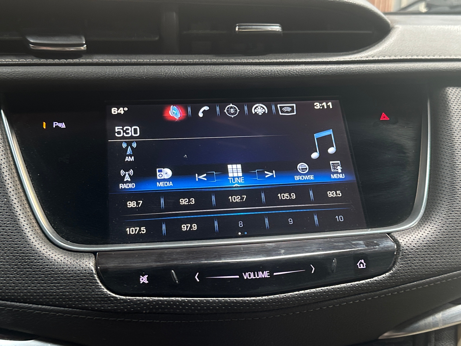 Thumbnail: 2017 Cadillac XT5 - 3