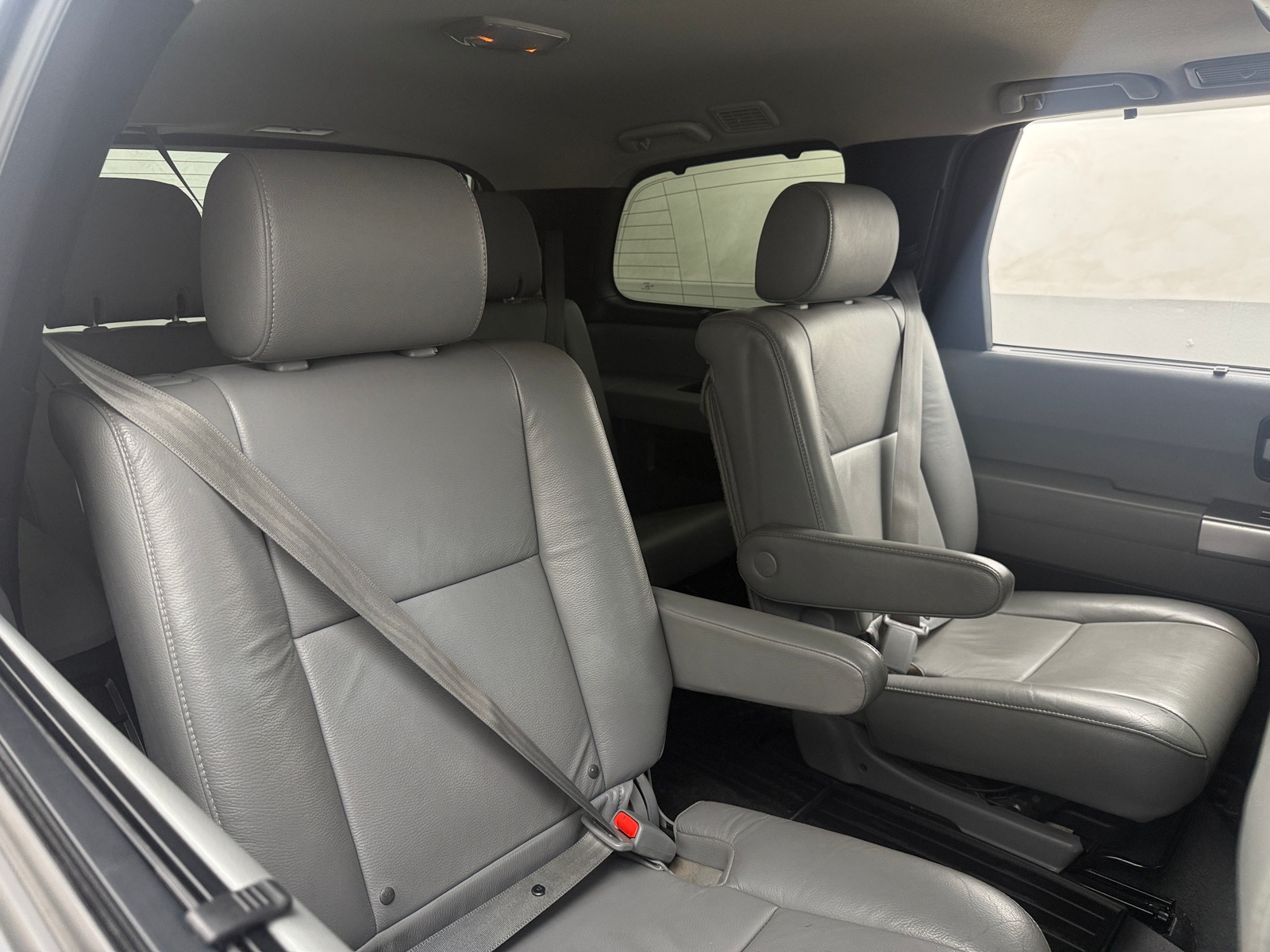 Thumbnail: 2020 Toyota Sequoia - 5