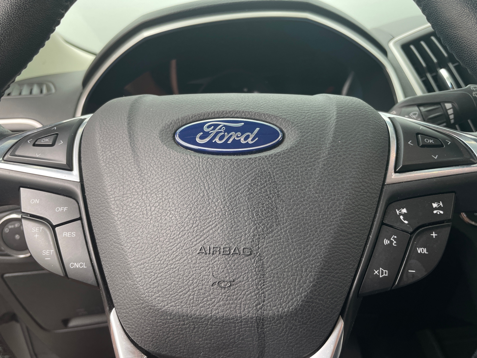 Thumbnail: 2019 Ford Edge - 5