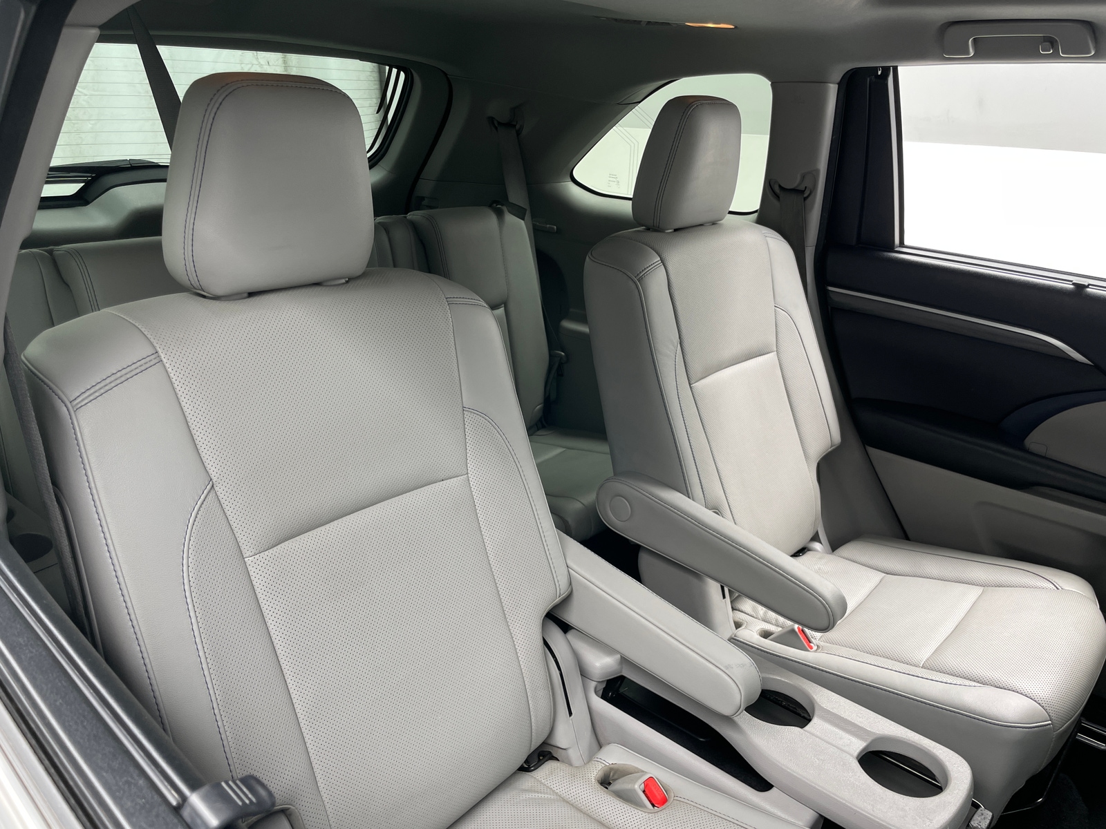 Thumbnail: 2018 Toyota Highlander - 5