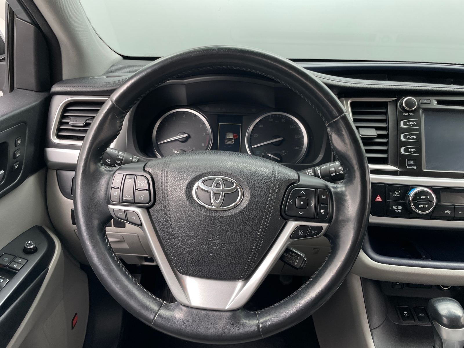 Thumbnail: 2018 Toyota Highlander - 4
