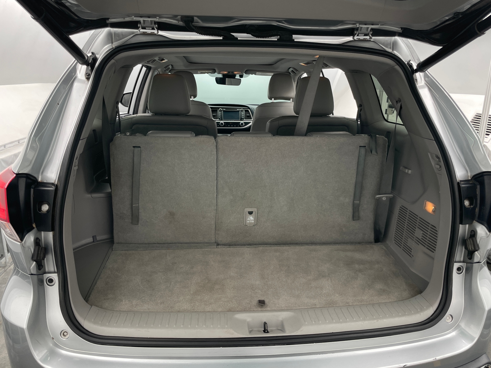 Thumbnail: 2018 Toyota Highlander - 6