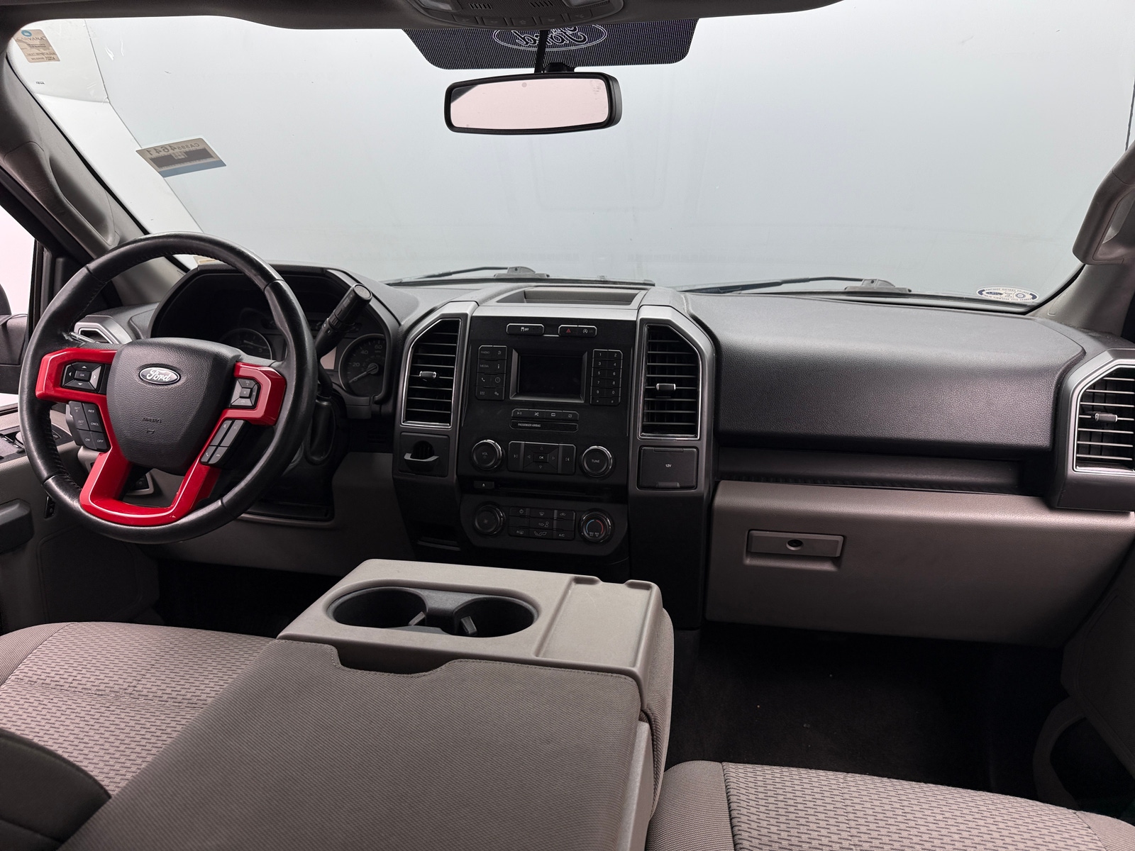Thumbnail: 2018 Ford Econoline - 3