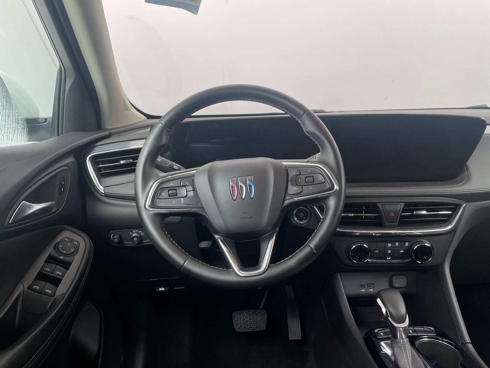 Thumbnail: 2025 Buick Encore GX - 4