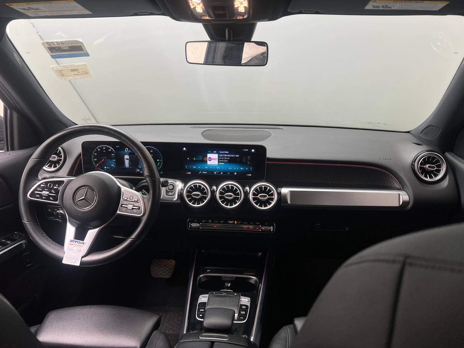 Thumbnail: 2020 Mercedes-Benz GLB - 2