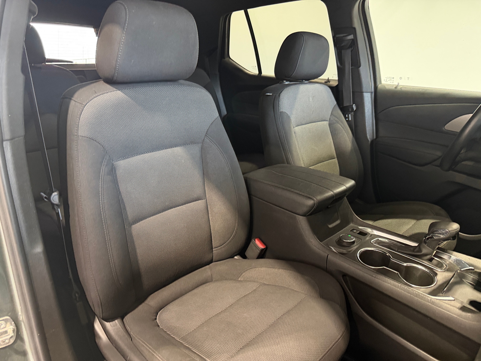 Thumbnail: 2023 Chevrolet Traverse - 2