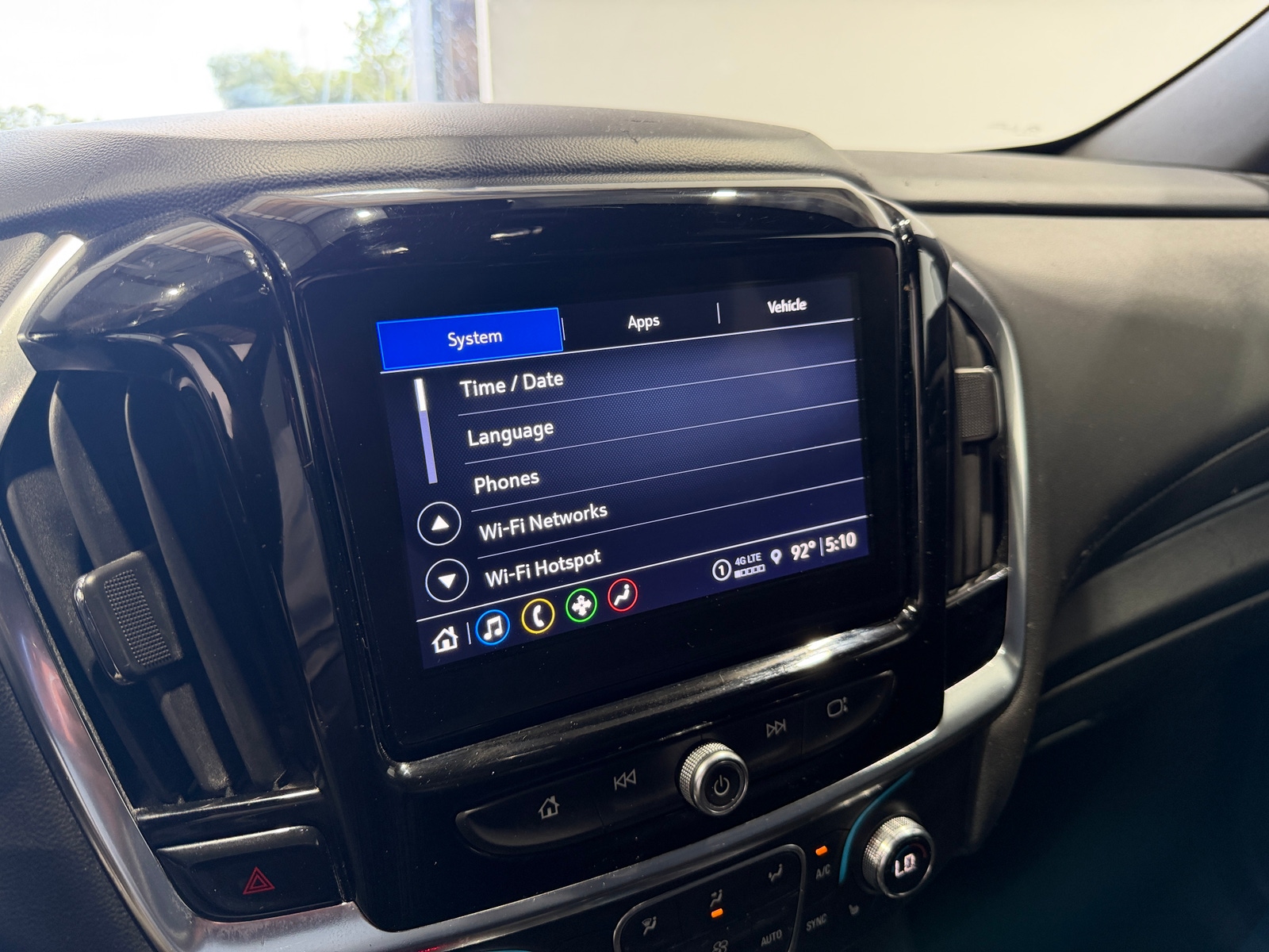 Thumbnail: 2023 Chevrolet Traverse - 4