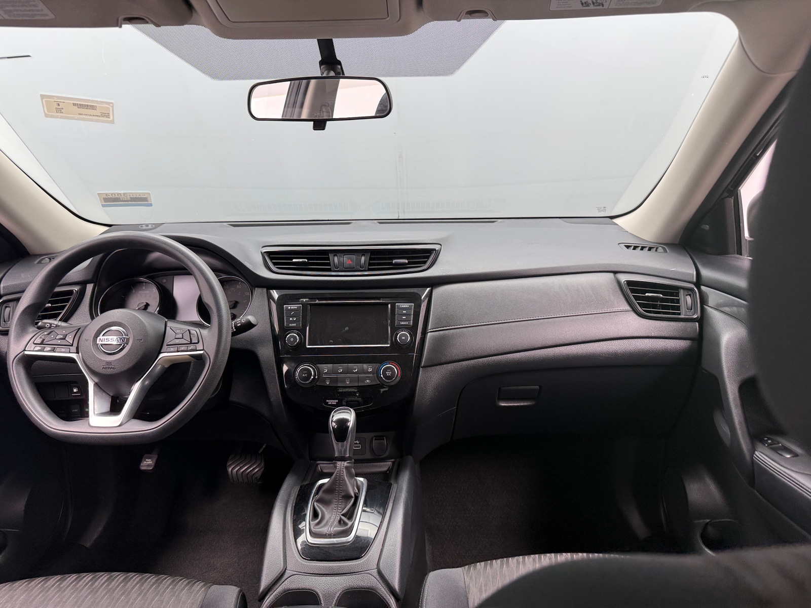 Thumbnail: 2018 Nissan Rogue - 3