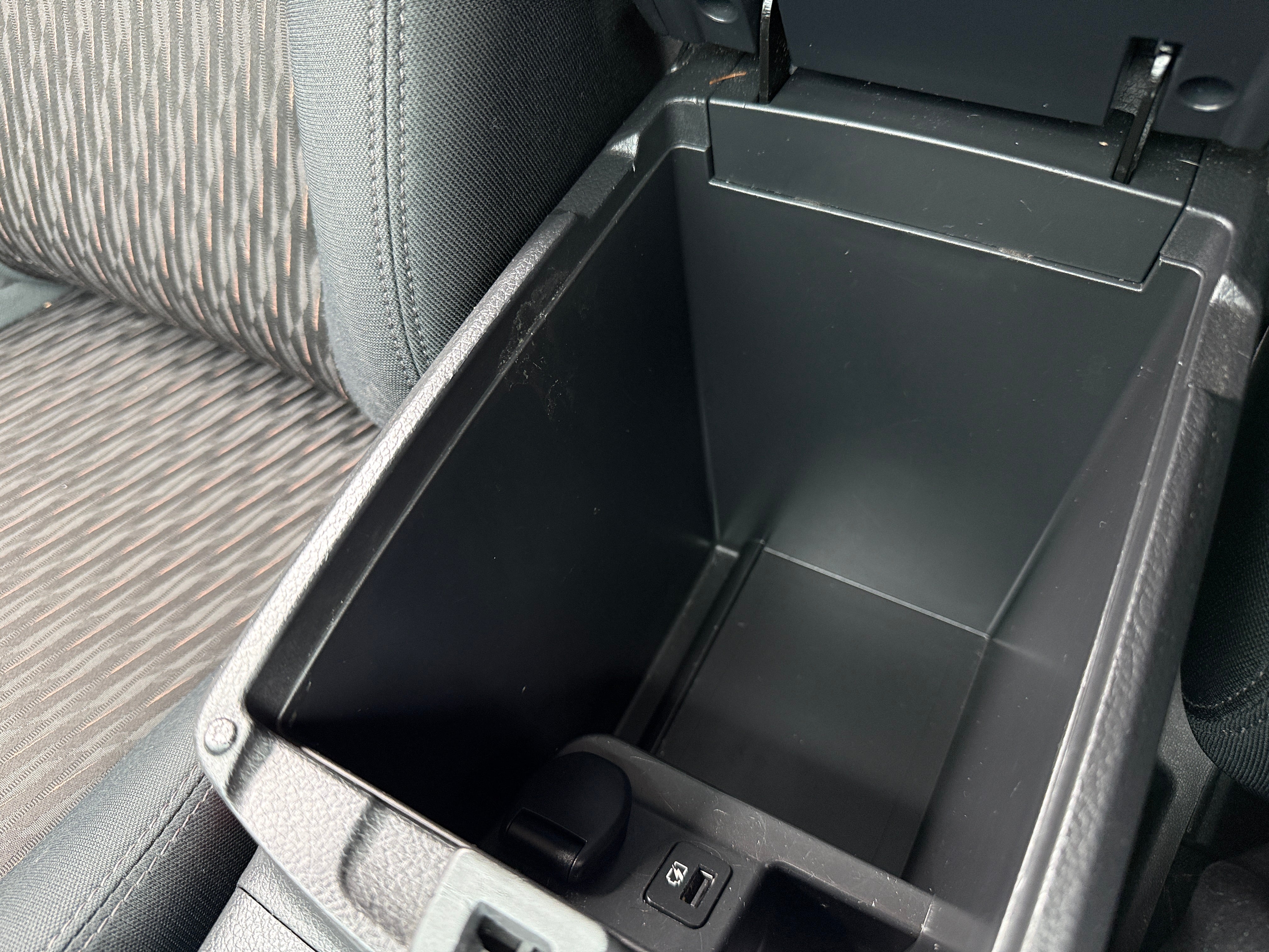 2018 Nissan Rogue S - Photo 12