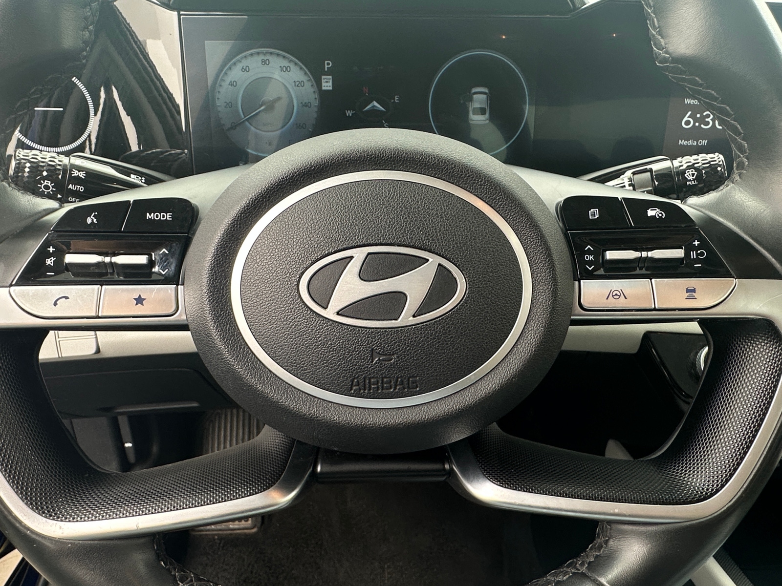 Thumbnail: 2024 Hyundai Elantra - 4