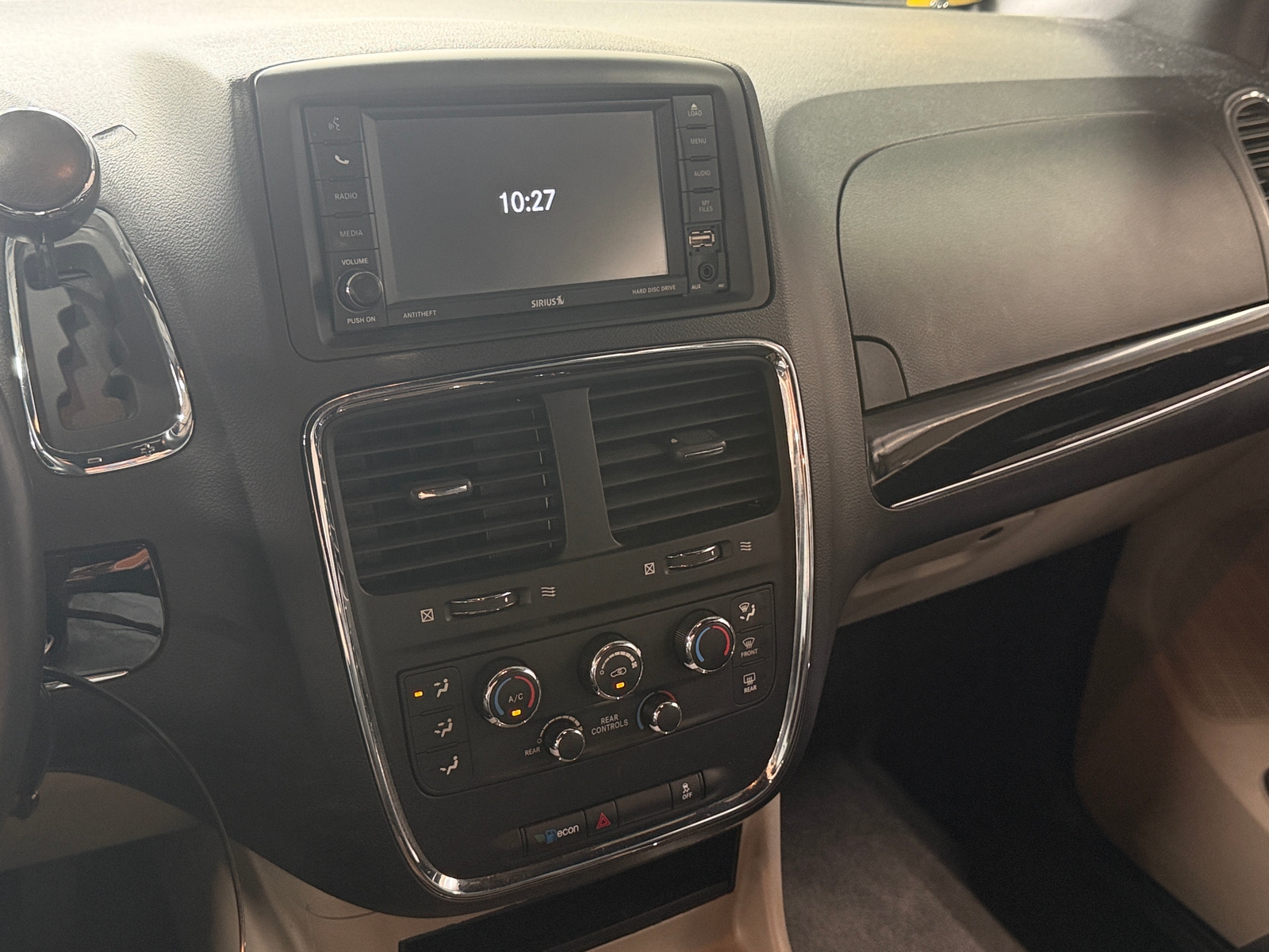 Thumbnail: 2019 Dodge Grand Caravan - 4