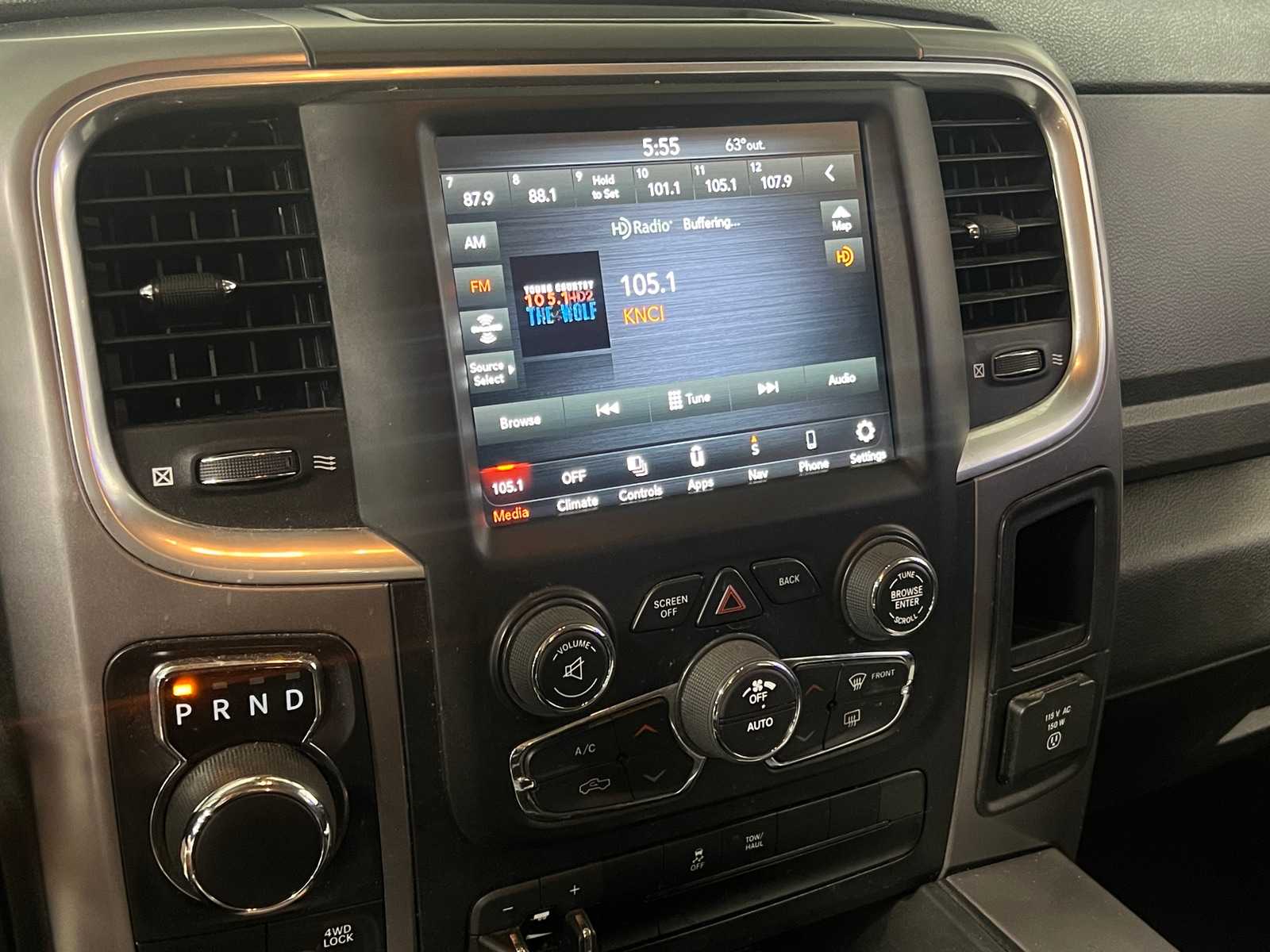 Thumbnail: 2023 RAM 1500 Classic - 4