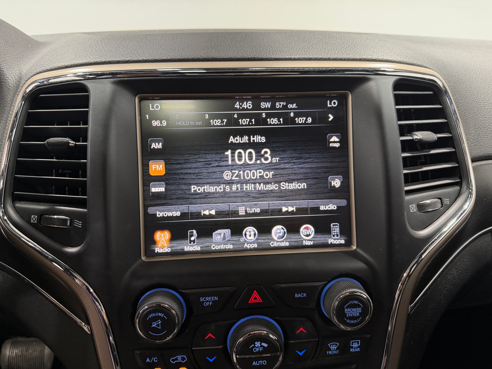 Thumbnail: 2014 Jeep Grand Cherokee - 4