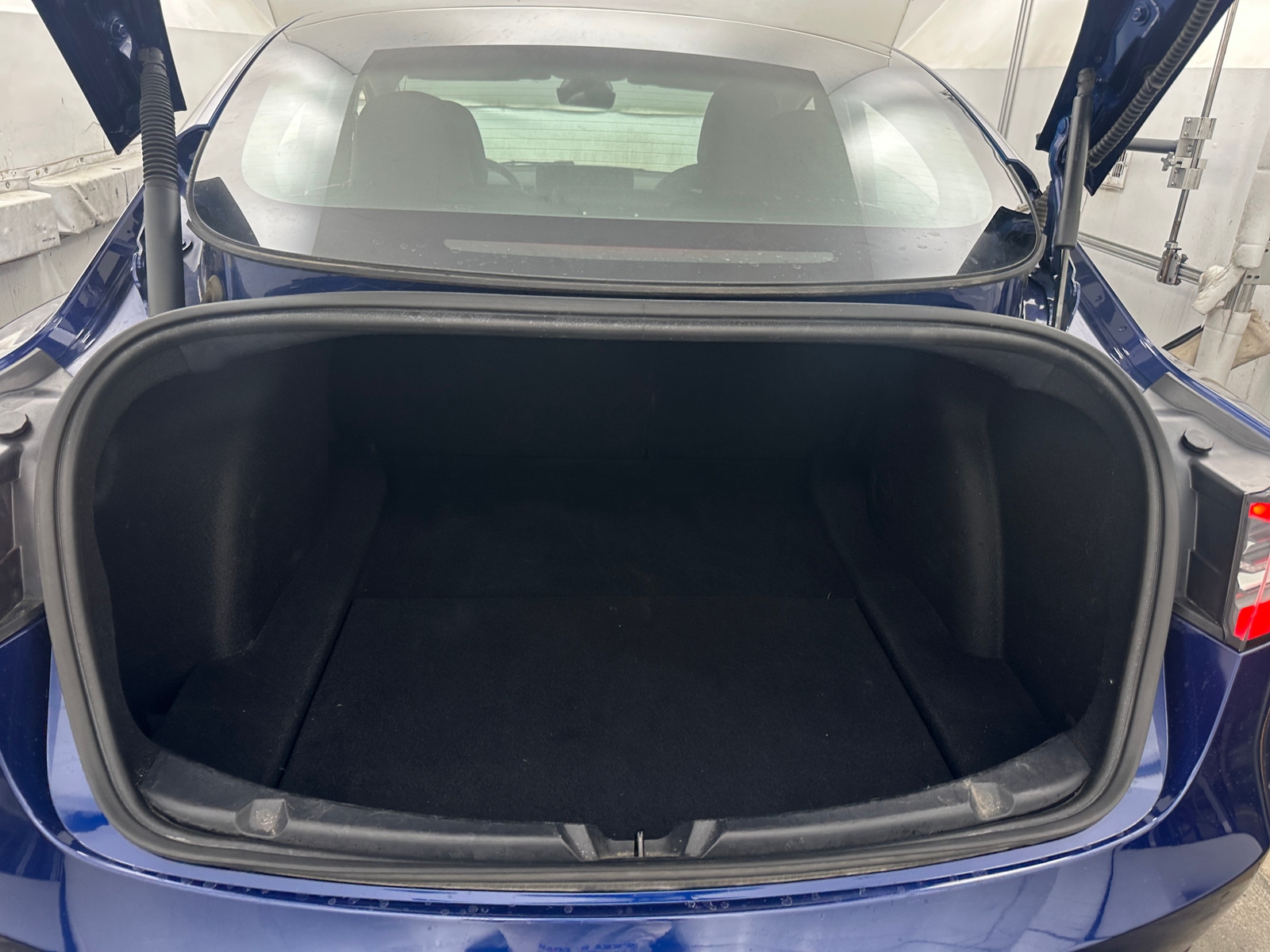 Thumbnail: 2022 Tesla Model 3 - 6
