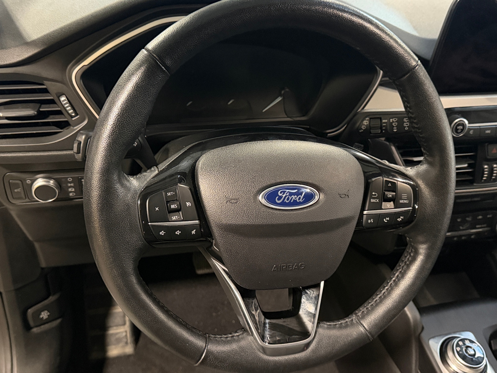 Thumbnail: 2021 Ford Escape - 5