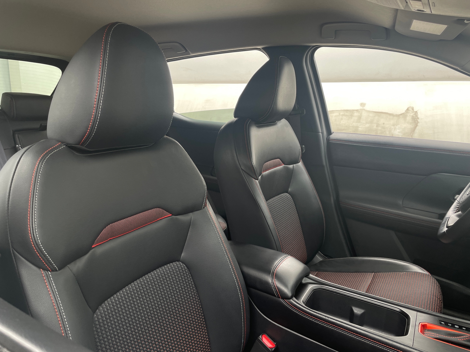Thumbnail: 2025 Nissan Kicks - 2