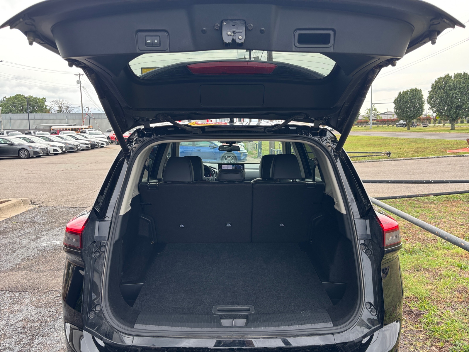Thumbnail: 2026 Nissan Rogue - 6