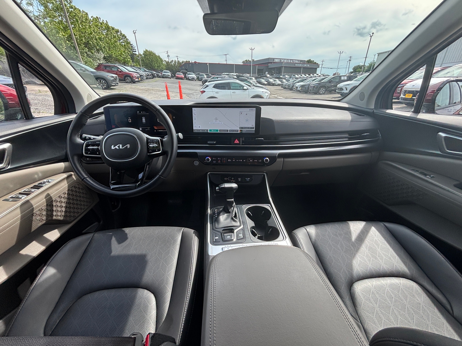 Thumbnail: 2026 Kia Carnival - 3