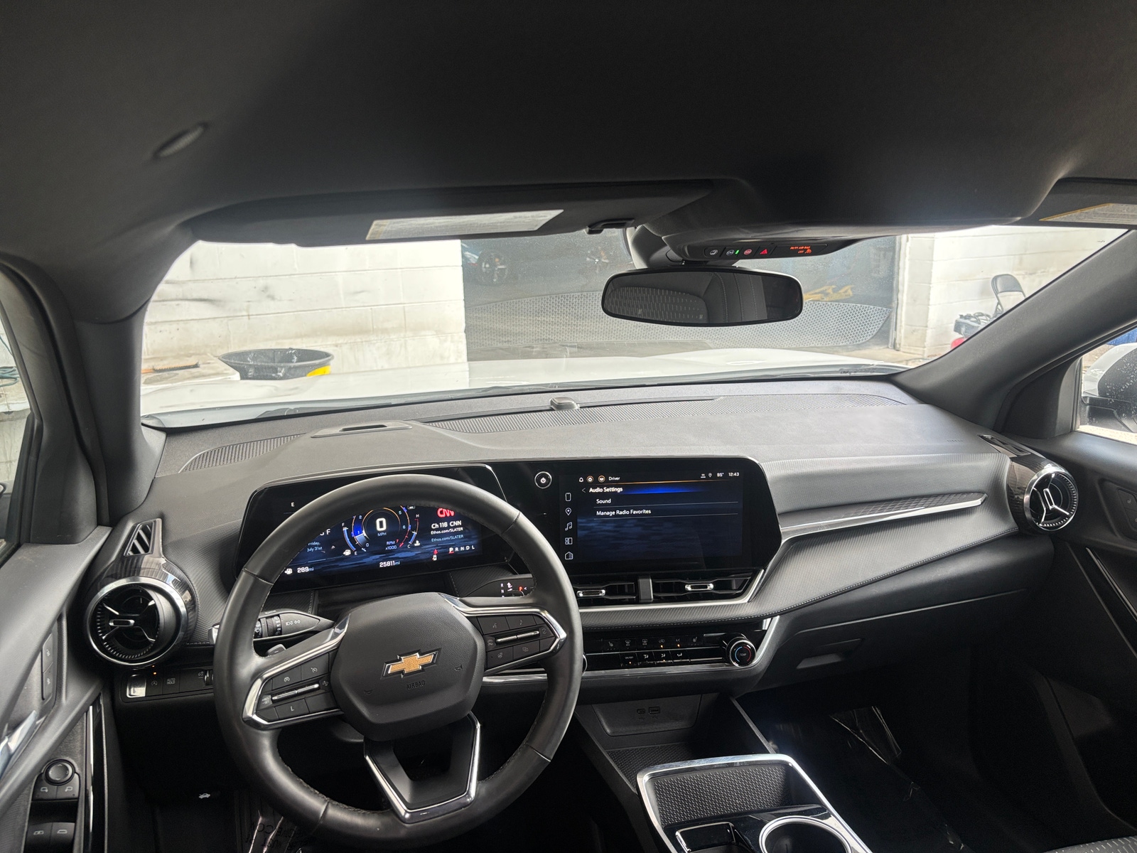 Thumbnail: 2025 Chevrolet Equinox - 3