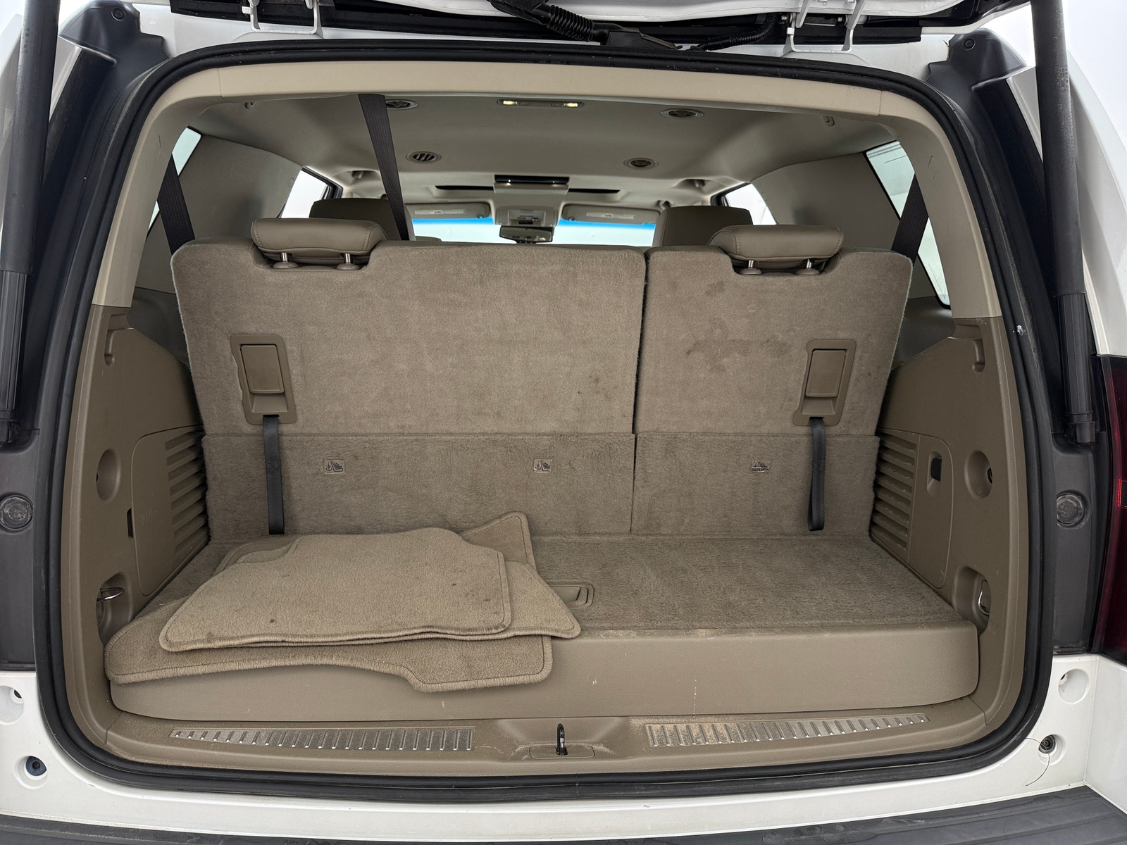 Thumbnail: 2018 Chevrolet Tahoe - 6