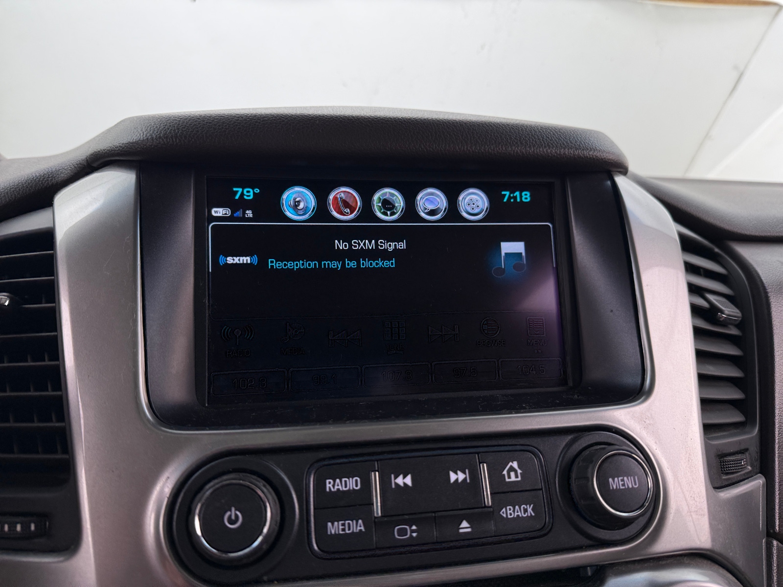 Thumbnail: 2018 Chevrolet Tahoe - 3